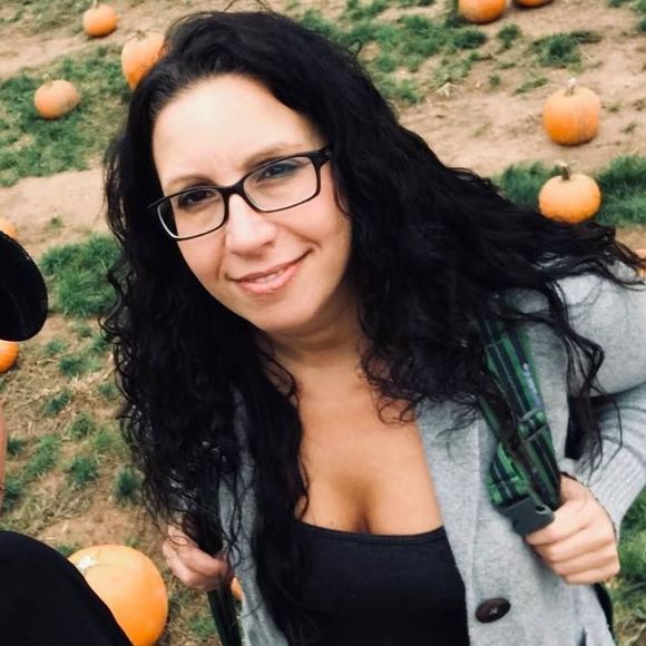 Meet your Posher, Valerie - Picture 1 of 1